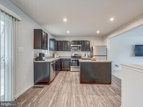 290 Sage Cir in Winchester, VA - Building Photo - Building Photo