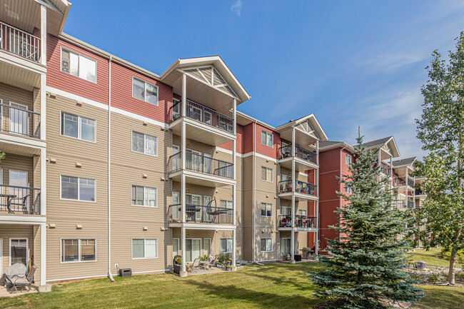 Windsor Park in Sherwood Park, AB - Building Photo - Building Photo