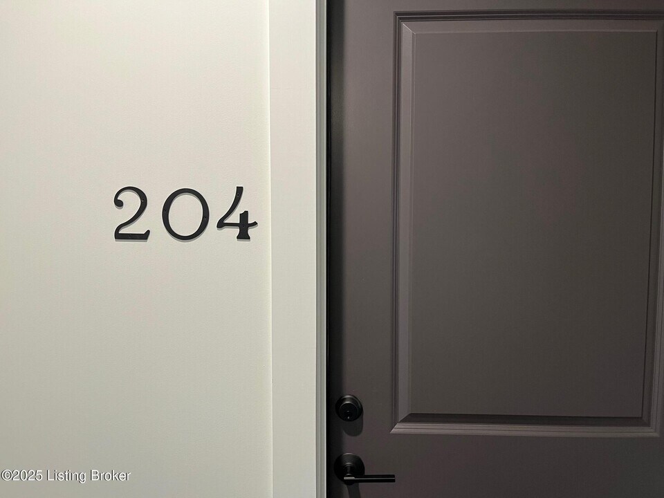 935 Franklin St in Louisville, KY - Building Photo