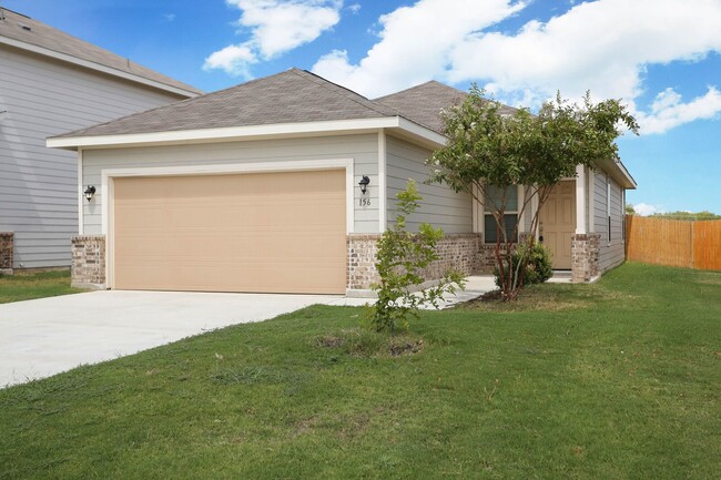 156 Laurel Grace Ln in Canyon Lake, TX - Foto de edificio - Building Photo