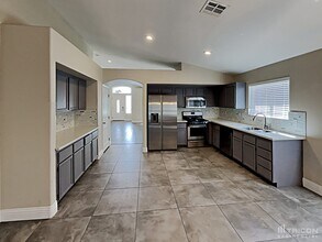 1848 Snowfire Ave in North Las Vegas, NV - Building Photo - Building Photo