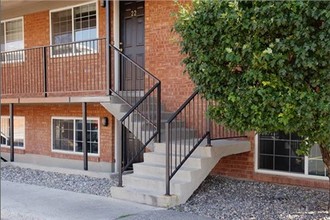 Sunrise Village Apartments in Rexburg, ID - Foto de edificio - Building Photo