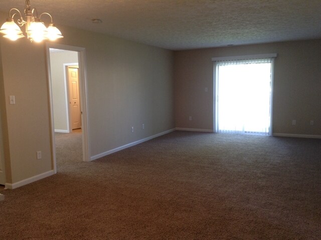 2926 Limber Pine Dr in Whiteland, IN - Foto de edificio - Building Photo