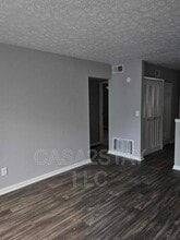 341 Redmar Blvd in Radcliff, KY - Building Photo - Building Photo