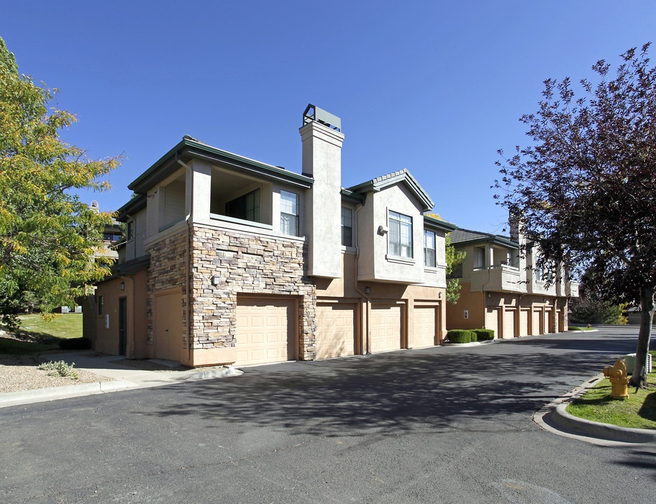 Camden Denver West in Golden, CO - Foto de edificio