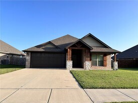 1030 Winesap Dr in Bentonville, AR - Building Photo