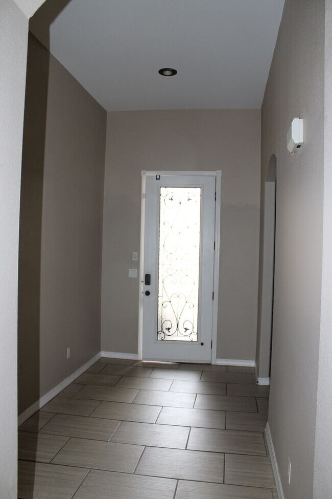 3155 Spring Willow in El Paso, TX - Building Photo - Building Photo