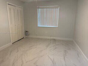 1651 Van Buren St in Hollywood, FL - Building Photo - Building Photo