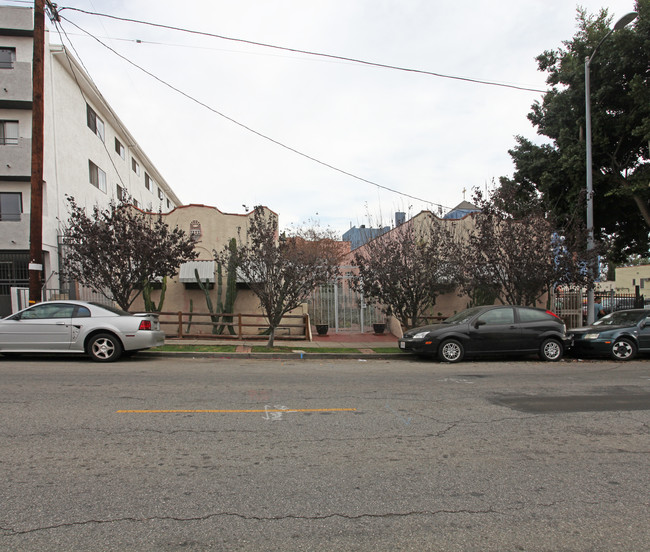 1340 Edgemont St in Los Angeles, CA - Building Photo - Building Photo