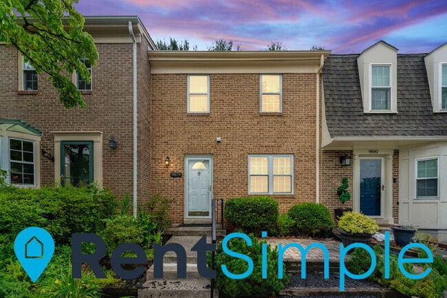 9879 Lakepointe Dr in Burke, VA - Foto de edificio - Building Photo