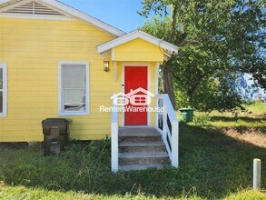2706 Berry St in Houston, TX - Building Photo - Building Photo