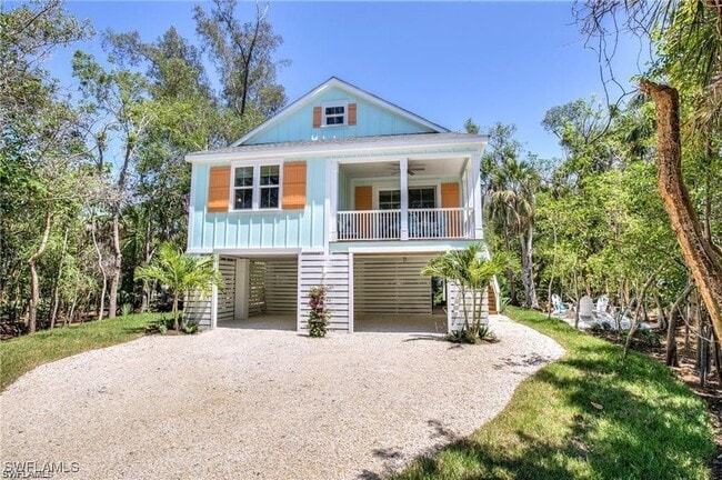 property at 1550 Center St