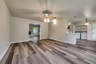 919 Mdw Vw Dr in Richardson, TX - Building Photo - Building Photo