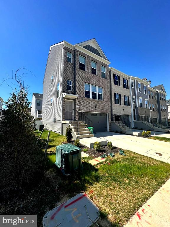 property at 8911 Beckett St.