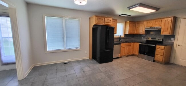 3015 Hedgerow Pass in Fort Wayne, IN - Building Photo - Building Photo