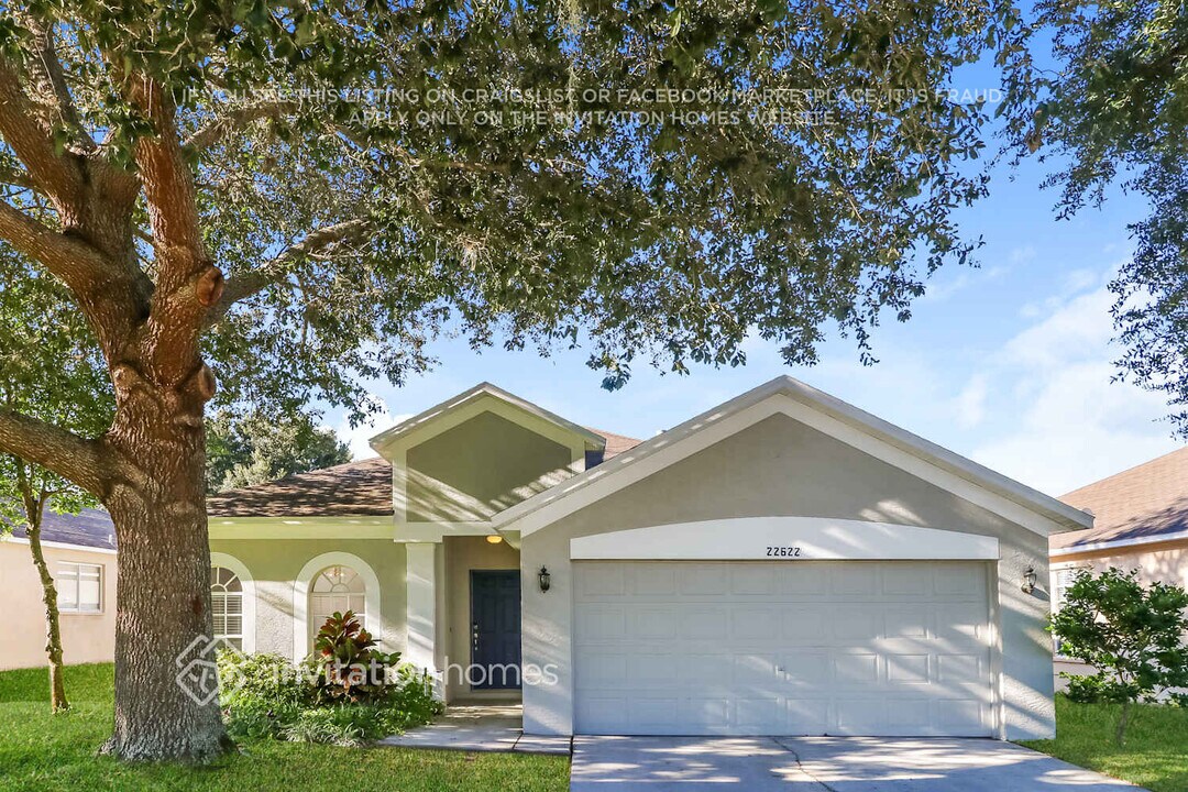 22622 Marsh Wren Dr in Land O Lakes, FL - Building Photo