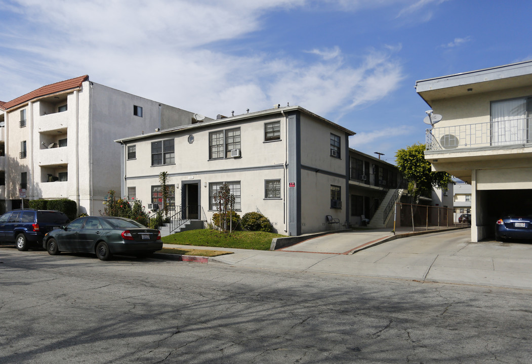 Loriem Apartments in Glendale, CA - Building Photo