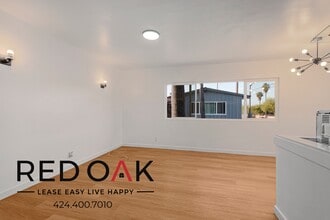 6303 Cherry Ave in Long Beach, CA - Foto de edificio - Building Photo