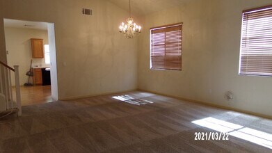 784 San Jacoma Pl in Las Vegas, NV - Building Photo - Building Photo