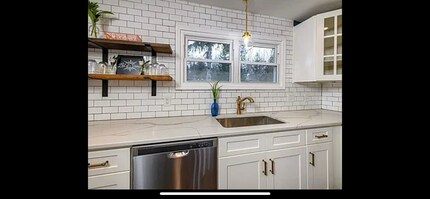 16823 Northview Dr in Strongsville, OH - Building Photo - Building Photo