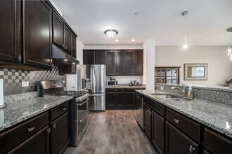 2812 Henley Ln in Naperville, IL - Building Photo - Building Photo
