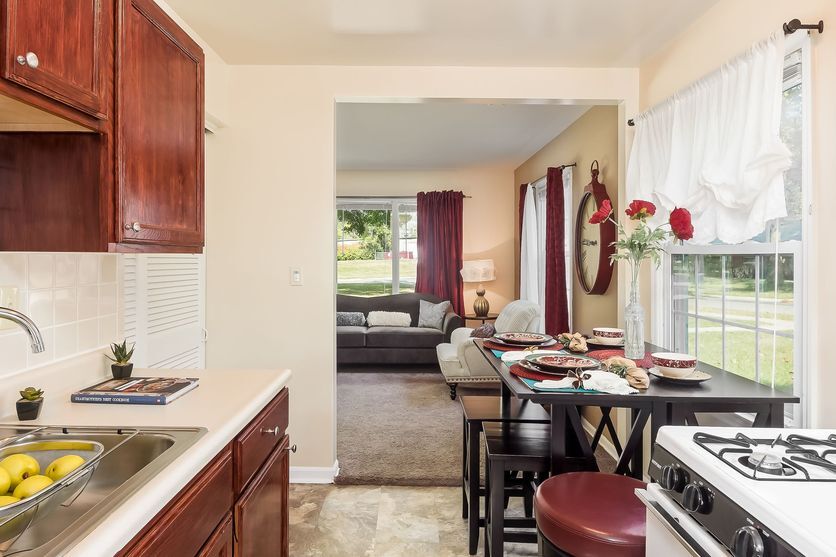 Eden of Whitehall Columbus, OH Apartments