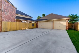 7803 Courtney Manor Ln in Katy, TX - Building Photo