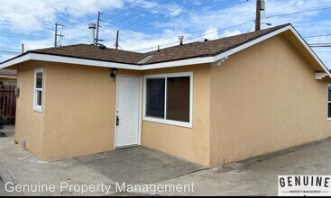 2180 Placentia Ave in Costa Mesa, CA - Building Photo - Building Photo