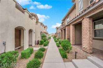 56 Lomita Heights Dr in Las Vegas, NV - Building Photo - Building Photo