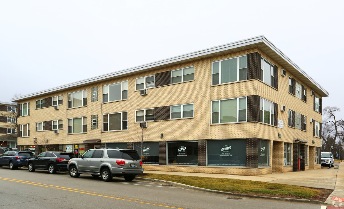 906-914 Curtiss St in Downers Grove, IL - Building Photo