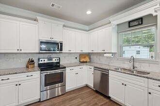 105 Summer Station Dr in Guyton, GA - Building Photo - Building Photo