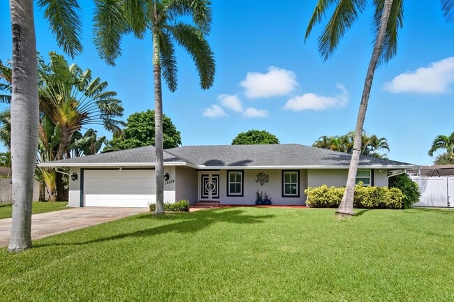 12139 Big Cone Ct in Wellington, FL - Foto de edificio - Building Photo