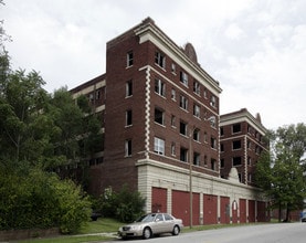 Freedom Place in St. Louis, MO - Building Photo - Building Photo
