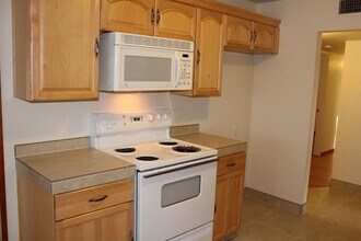 4344 N 9th St in Fresno, CA - Building Photo - Building Photo