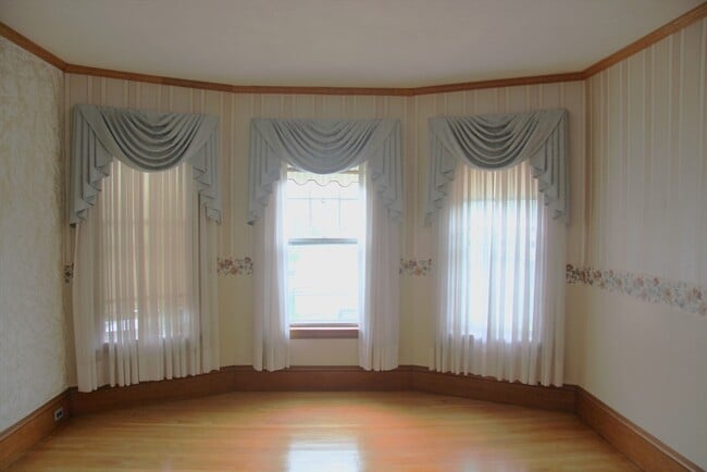 14 Reed St in Lexington, MA - Building Photo - Building Photo