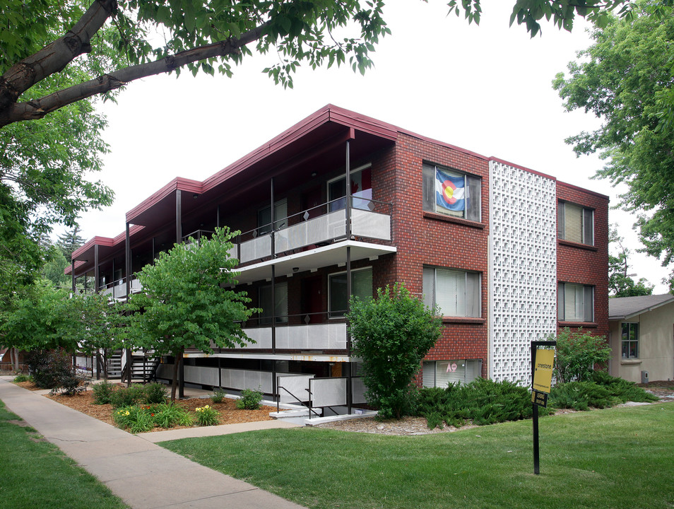 Lynn Marie Apartments in Denver, CO - Building Photo