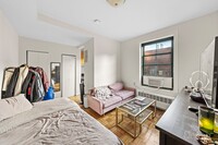 536 E 79th St in New York, NY - Building Photo - Building Photo