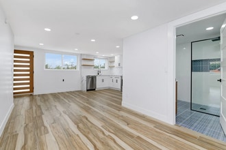 351 Eucalyptus Ave in Vista, CA - Building Photo - Building Photo