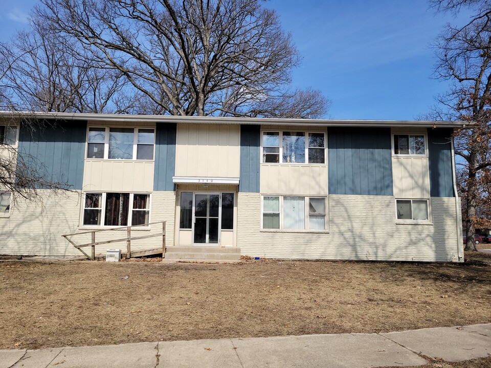 5340 Rose Ave, Unit 4 in Portage, IN - Foto de edificio