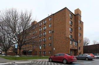 Abyssinia Tower in Cleveland, OH - Foto de edificio - Building Photo