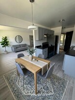 595 Wagner Dr, Unit 13 in Battle Creek, MI - Building Photo