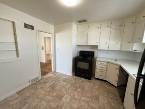 2816-2816 Ave I in Scottsbluff, NE - Building Photo - Building Photo