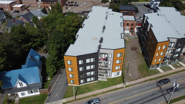 209 Queen St in Truro, NS - Building Photo - Building Photo