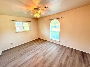 2217 Indian Creek Dr in Irving, TX - Building Photo - Building Photo