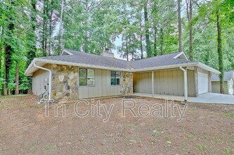 107 Gelding Garth in Peachtree City, GA - Building Photo - Building Photo