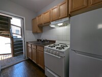 928 W Dakin St, Unit 118 in Chicago, IL - Building Photo - Building Photo