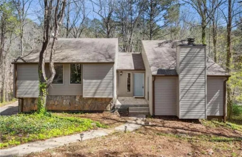 9916 Scarlet Oak Dr in Douglasville, GA - Building Photo