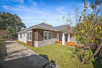 310 Hunt St in Houston, TX - Foto de edificio - Building Photo