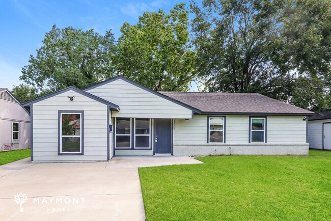 property at 4923 Andrea St