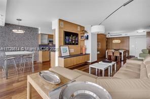 6365 Collins Ave, Unit # 1702 in Miami Beach, FL - Building Photo - Building Photo